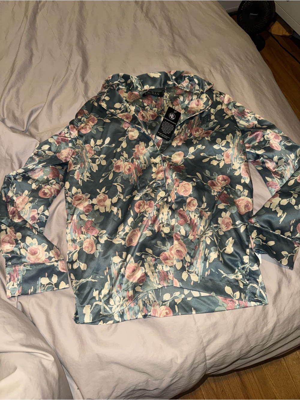 Ralph Lauren Floral Satin long sleeve and pants pajamas set never worn